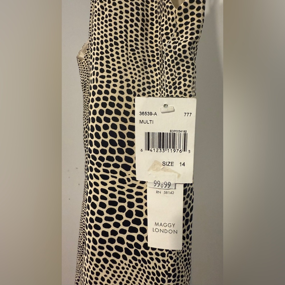 ➕Maggy London Black and Cream Animal Print Dress - Picture 6 of 6